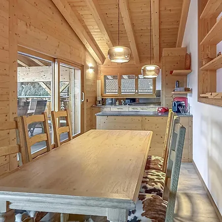 Апартаменты Elevate Овронна