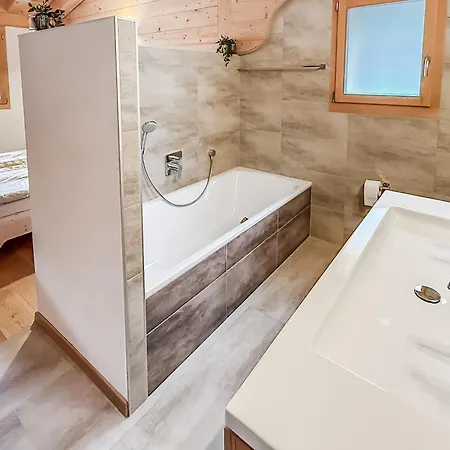 Elevate Apartment Ovronnaz