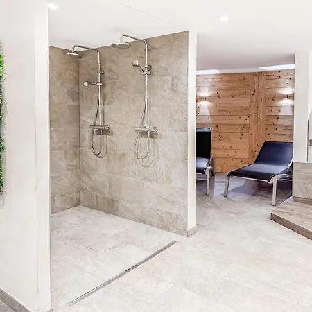 Elevate Apartment *